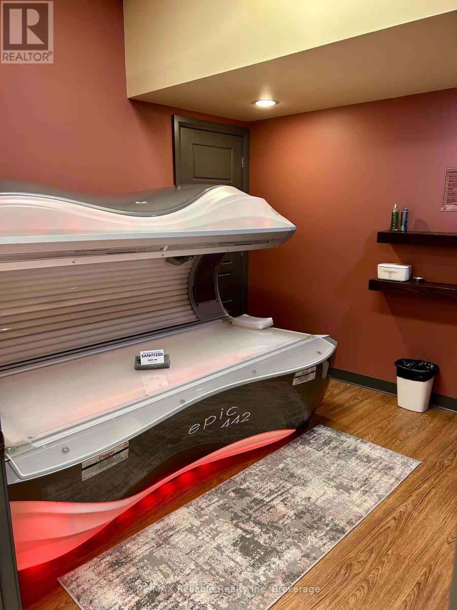 Huron East (Seaforth) — Huron East (Seaforth) - Photo 4 of 12