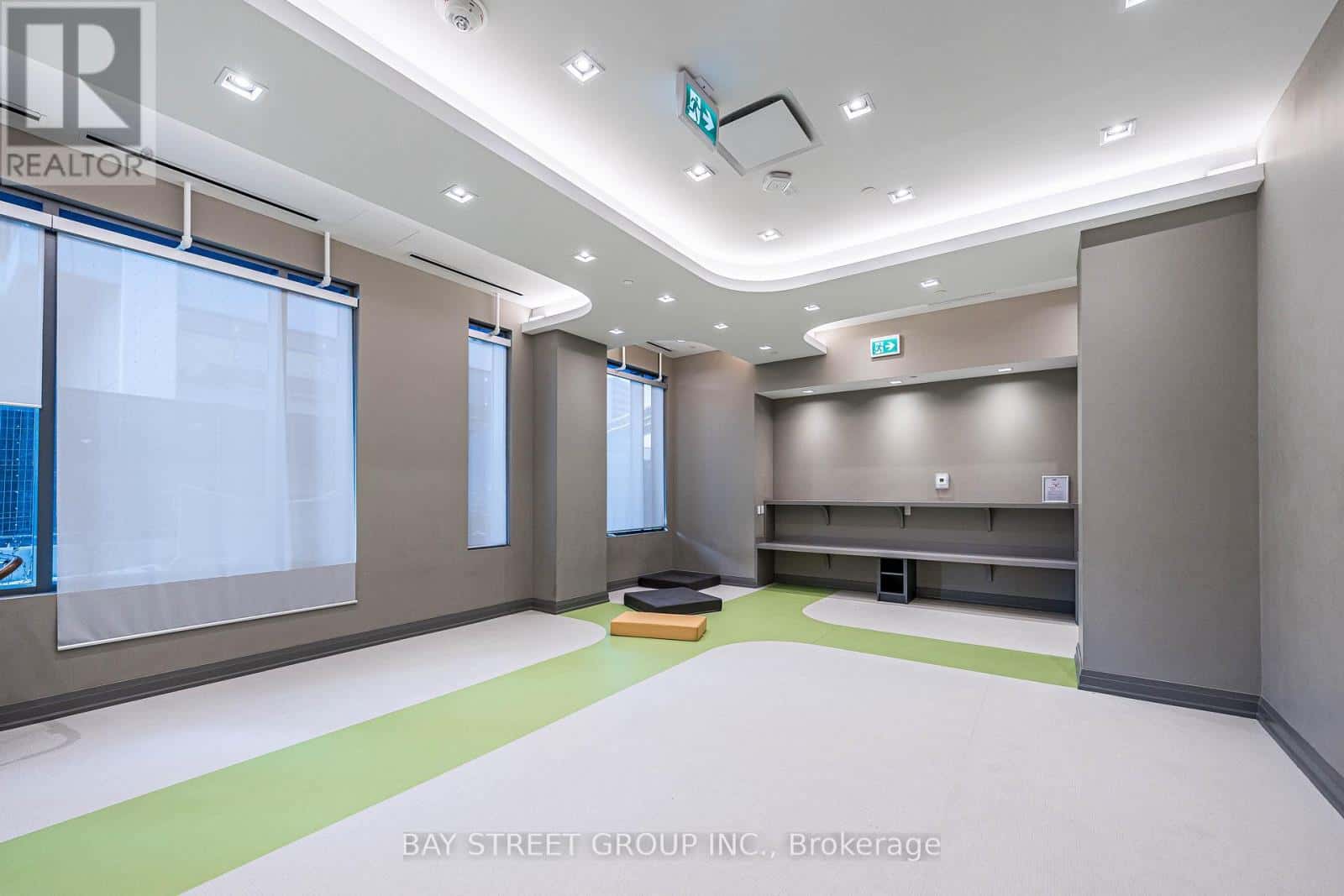 Toronto (Woburn) — Toronto (Woburn) - Photo 4 of 34