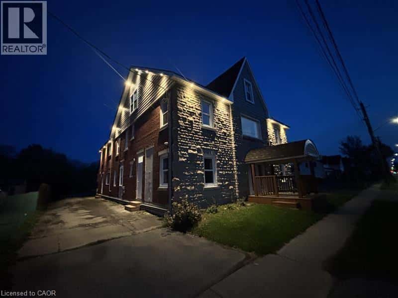 Port Colborne — Port Colborne - Photo 5 of 10