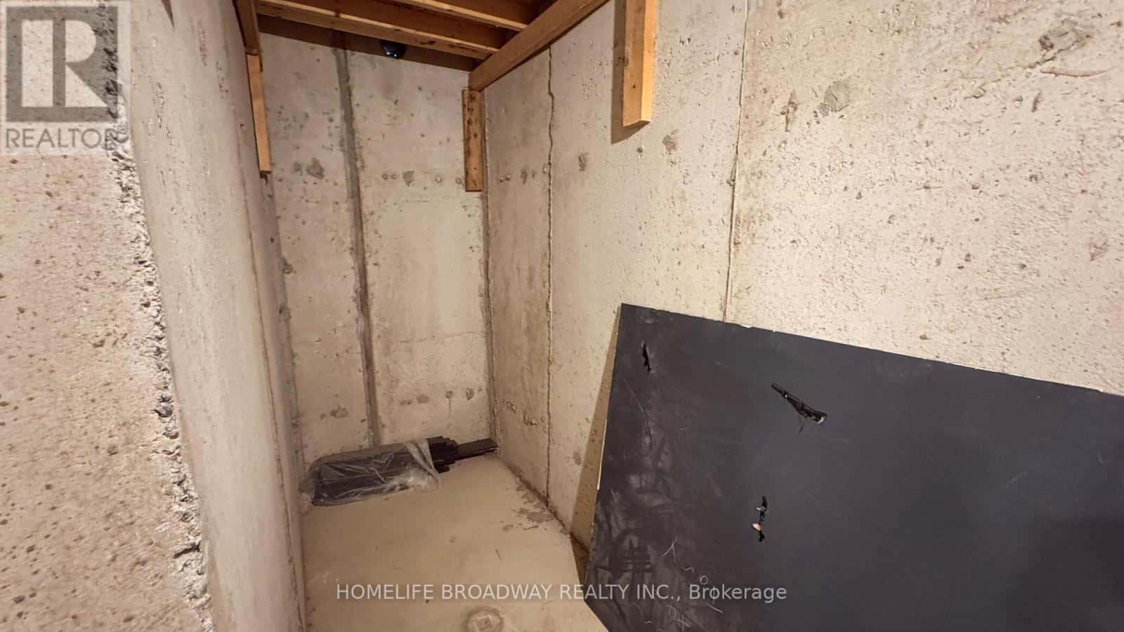 Markham (Berczy) — Markham (Berczy) - Photo 3 of 14