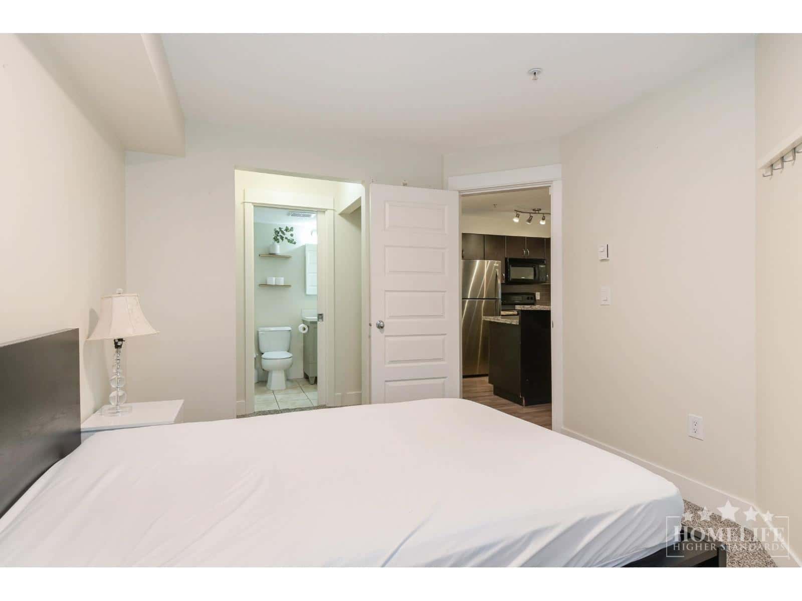 Abbotsford — Abbotsford - Photo 3 of 20