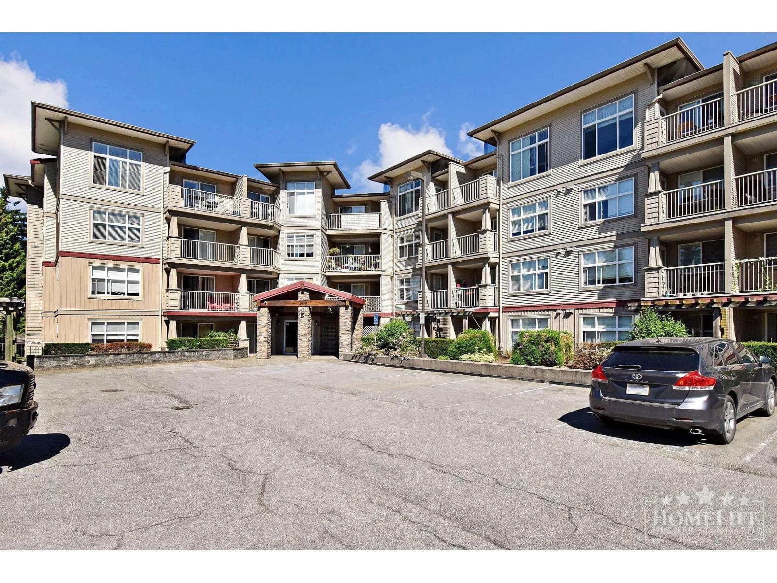 Abbotsford — Abbotsford - Main photo