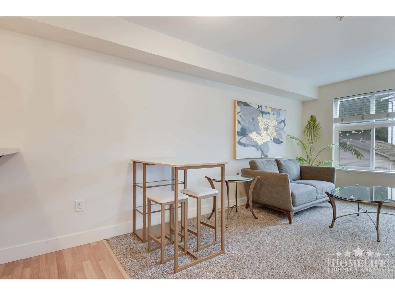 Abbotsford — Abbotsford - Photo 4 of 20