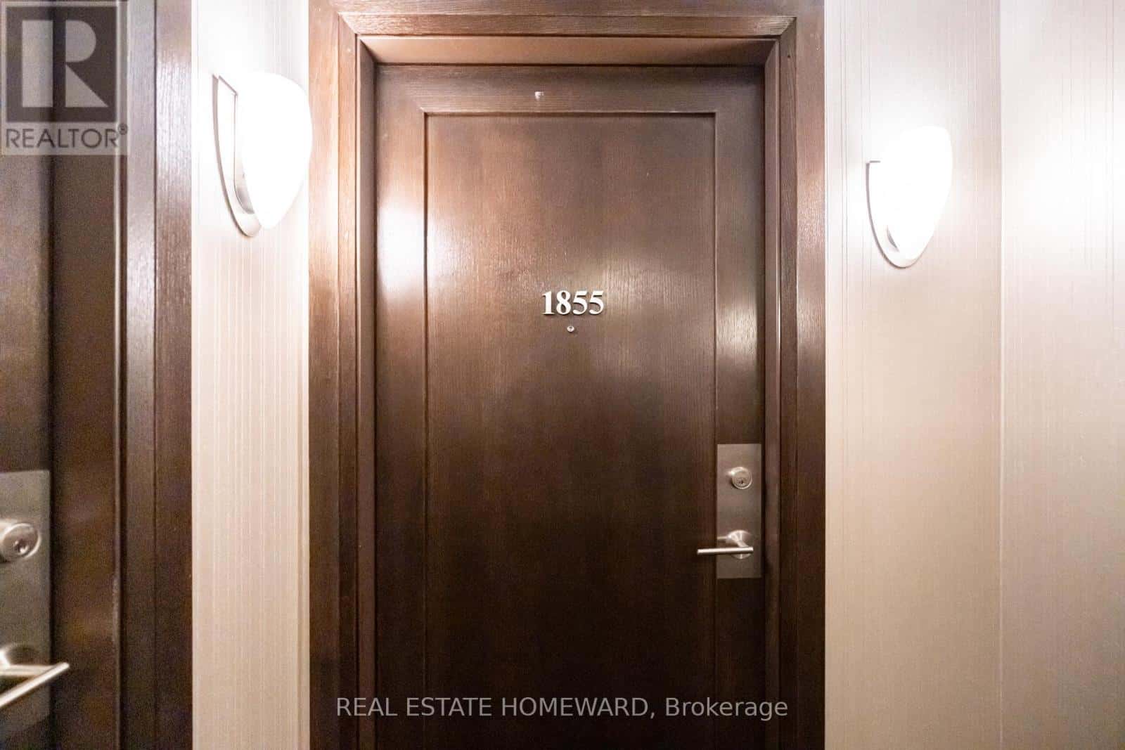 Toronto (Islington-City Centre West) — Toronto (Islington-City Centre West) - Photo 4 of 36