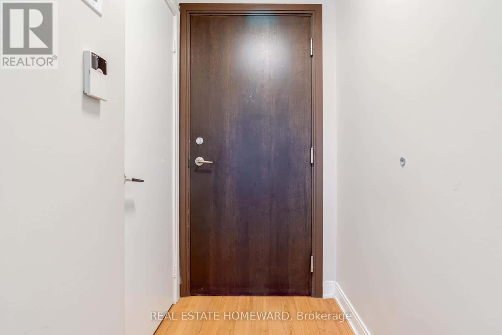 Toronto (Islington-City Centre West) — Toronto (Islington-City Centre West) - Photo 5 of 36