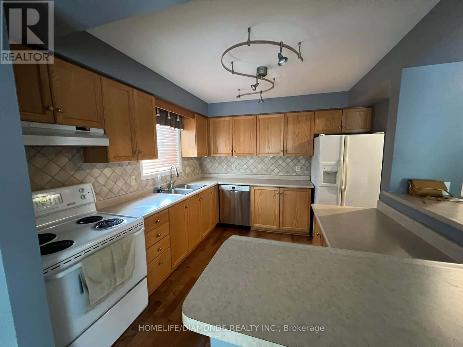 Cambridge — Cambridge - Photo 2 of 49