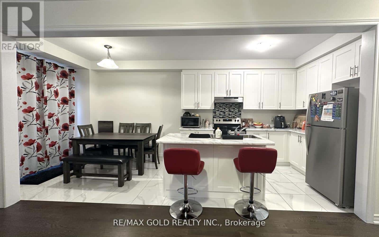 Guelph (Willow West/Sugarbush/West Acres) — Guelph (Willow West/Sugarbush/West Acres) - Photo 2 of 25