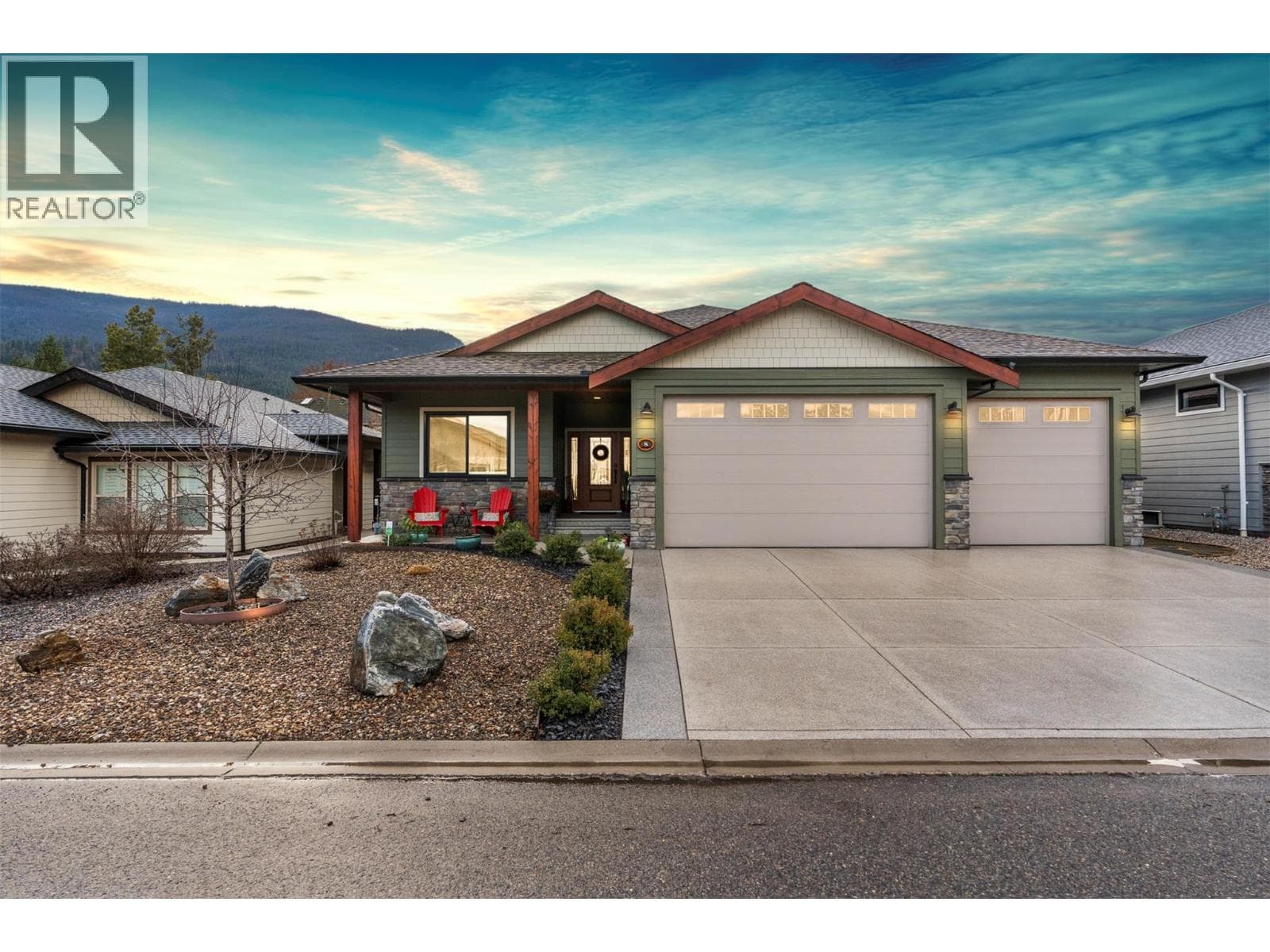 Armstrong — Armstrong - Main photo