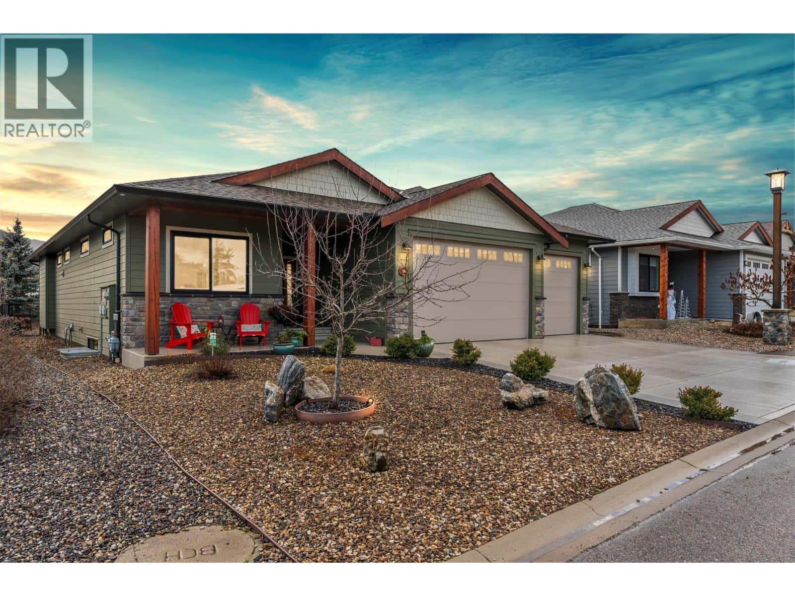 Armstrong — Armstrong - Photo 2 of 75