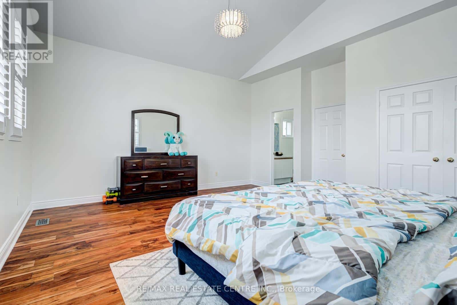 Mississauga (East Credit) — Mississauga (East Credit) - Photo 4 of 30