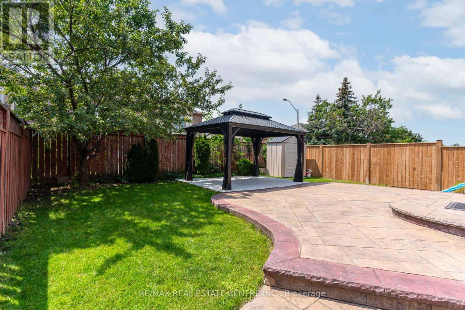 Mississauga (East Credit) — Mississauga (East Credit) - Photo 2 of 30