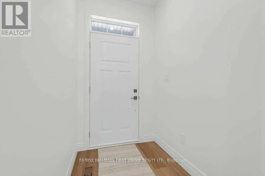 Tweed (Tweed (Village)) — Tweed (Tweed (Village)) - Photo 4 of 28