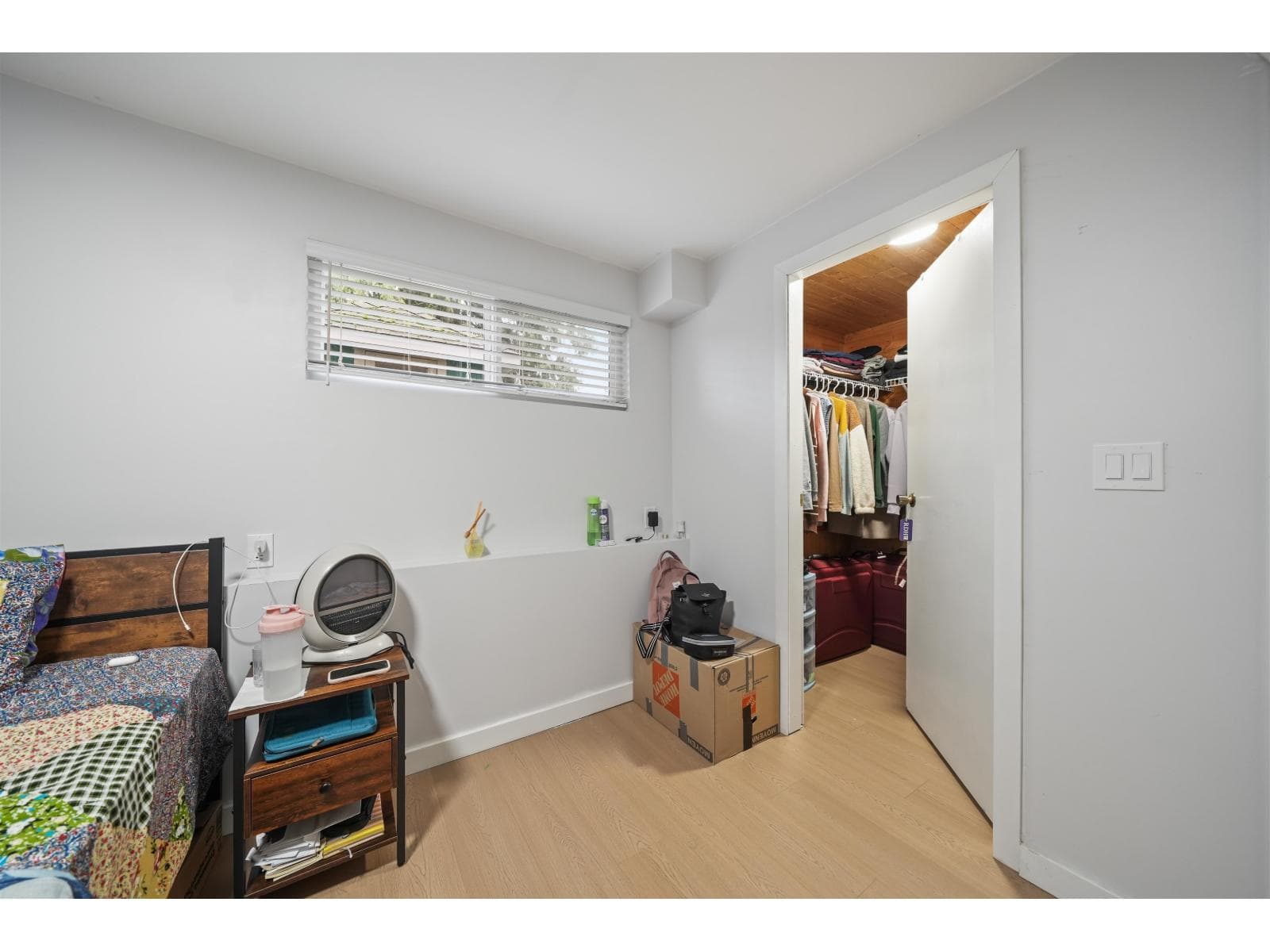 Delta — Delta - Main photo