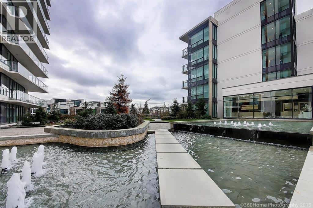 Vancouver — Vancouver - Photo 3 of 17