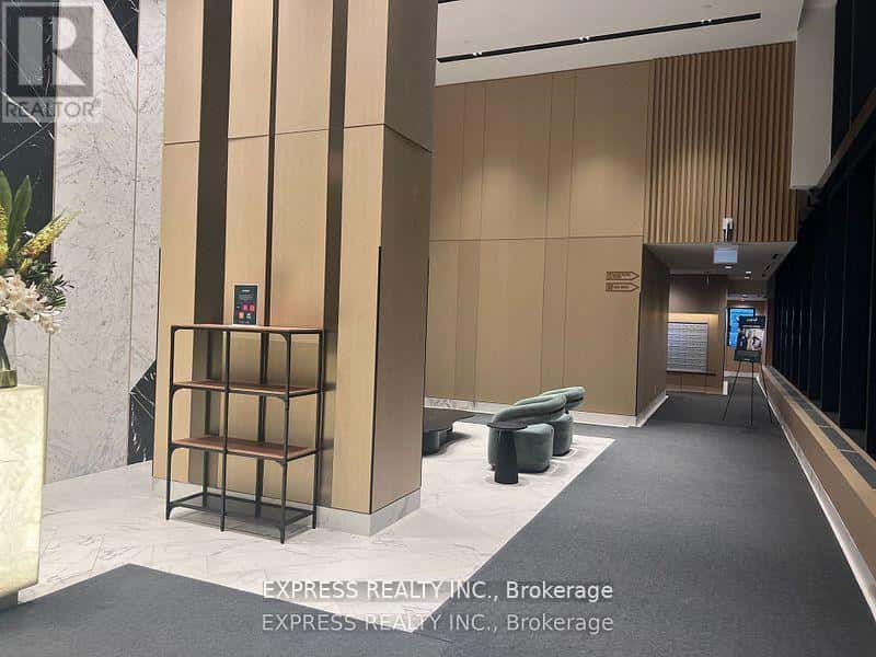 Toronto (Waterfront Communities) — Toronto (Waterfront Communities) - Photo 3 of 9