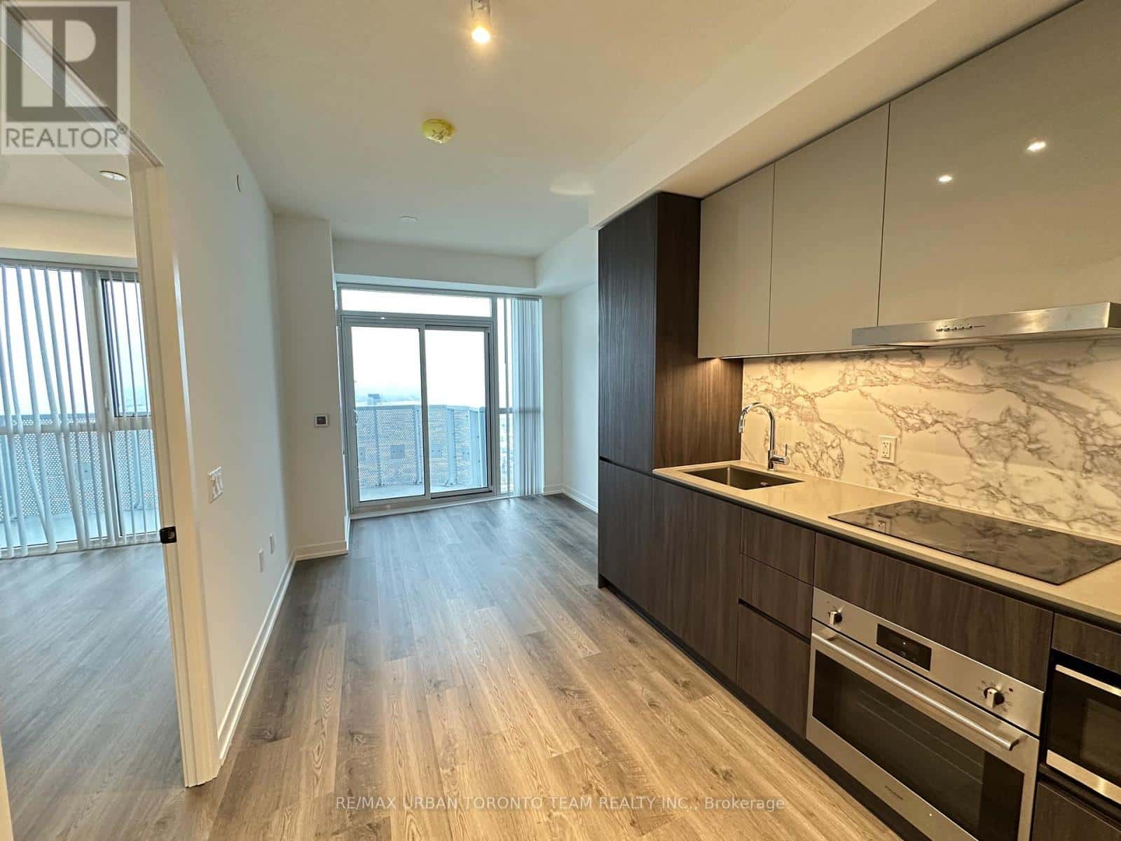 Vaughan (Vaughan Corporate Centre) — Vaughan (Vaughan Corporate Centre) - Photo 4 of 13