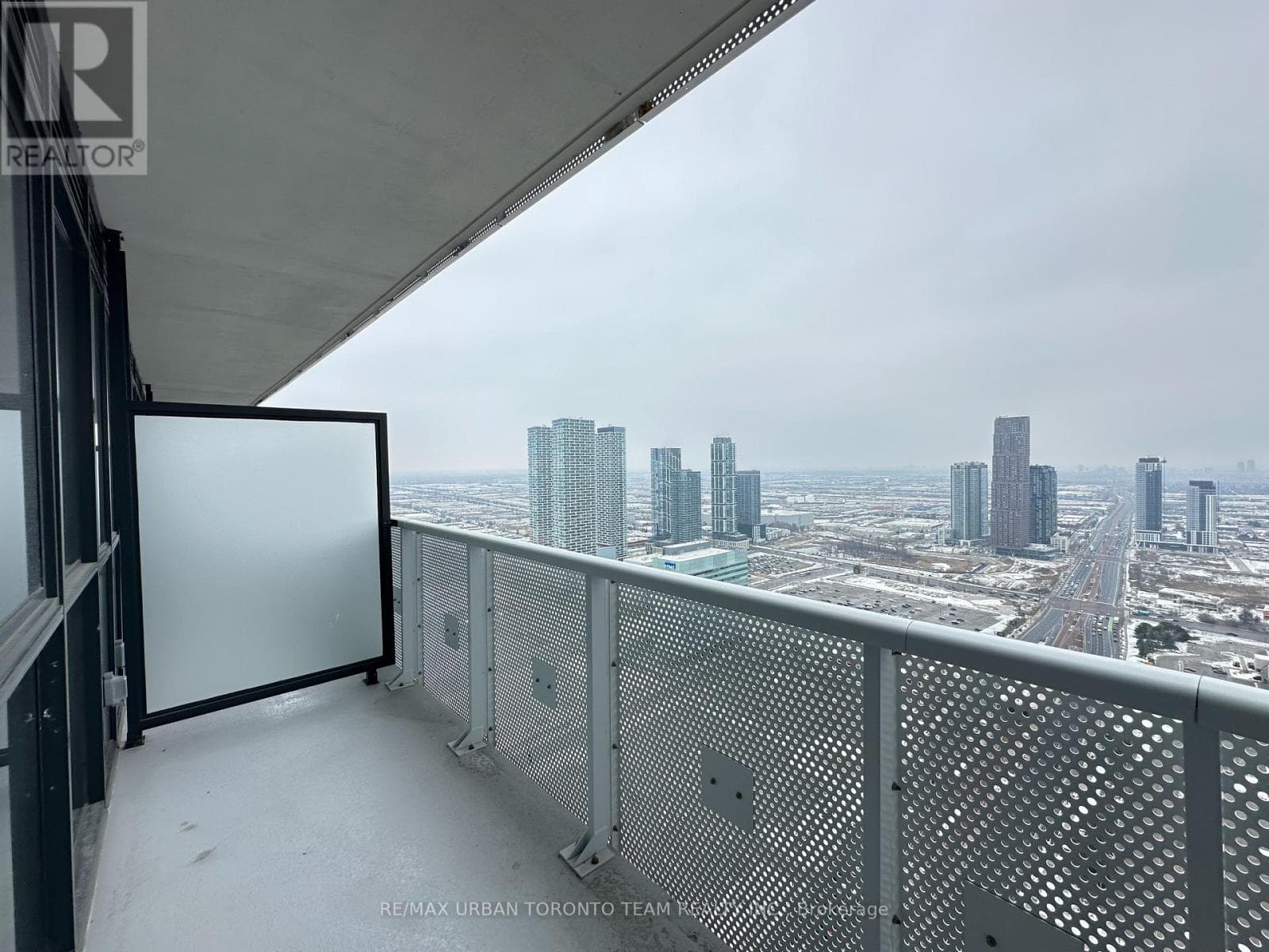 Vaughan (Vaughan Corporate Centre) — Vaughan (Vaughan Corporate Centre) - Main photo