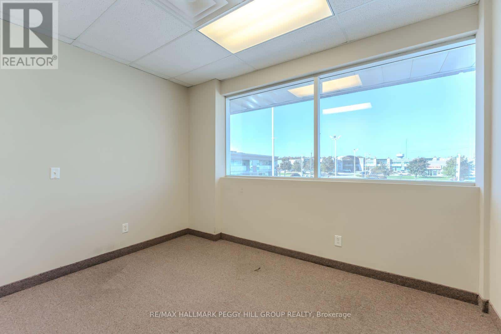 Barrie (0 West) — Barrie (0 West) - Photo 5 of 9