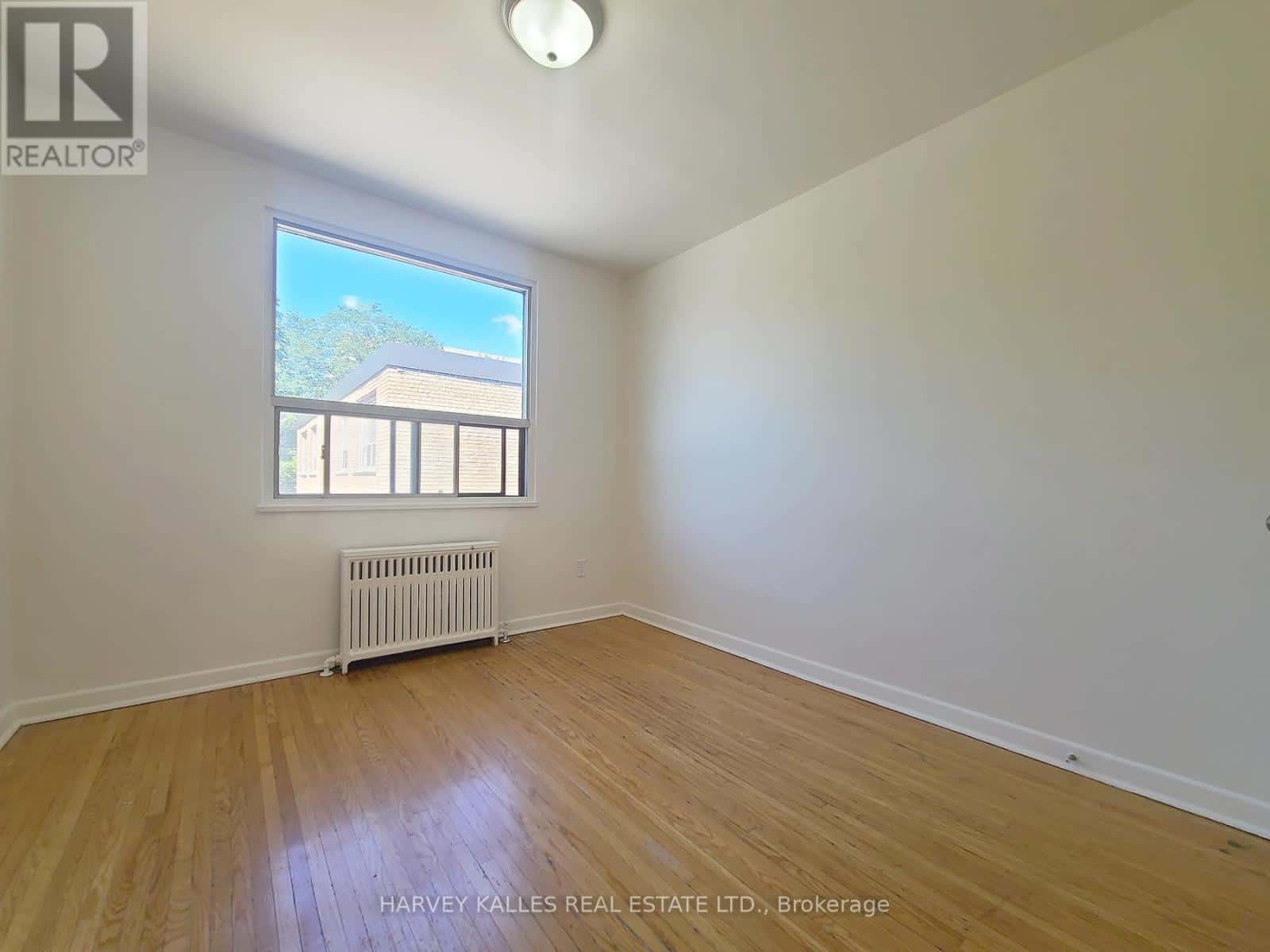 310 - 500 GILBERT AVENUE — Toronto (Caledonia-Fairbank) - Photo 5 of 12