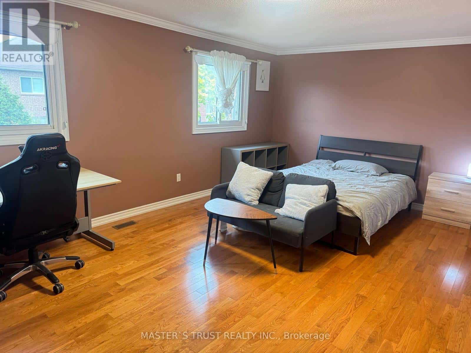 Mississauga (Hurontario) — Mississauga (Hurontario) - Photo 3 of 24