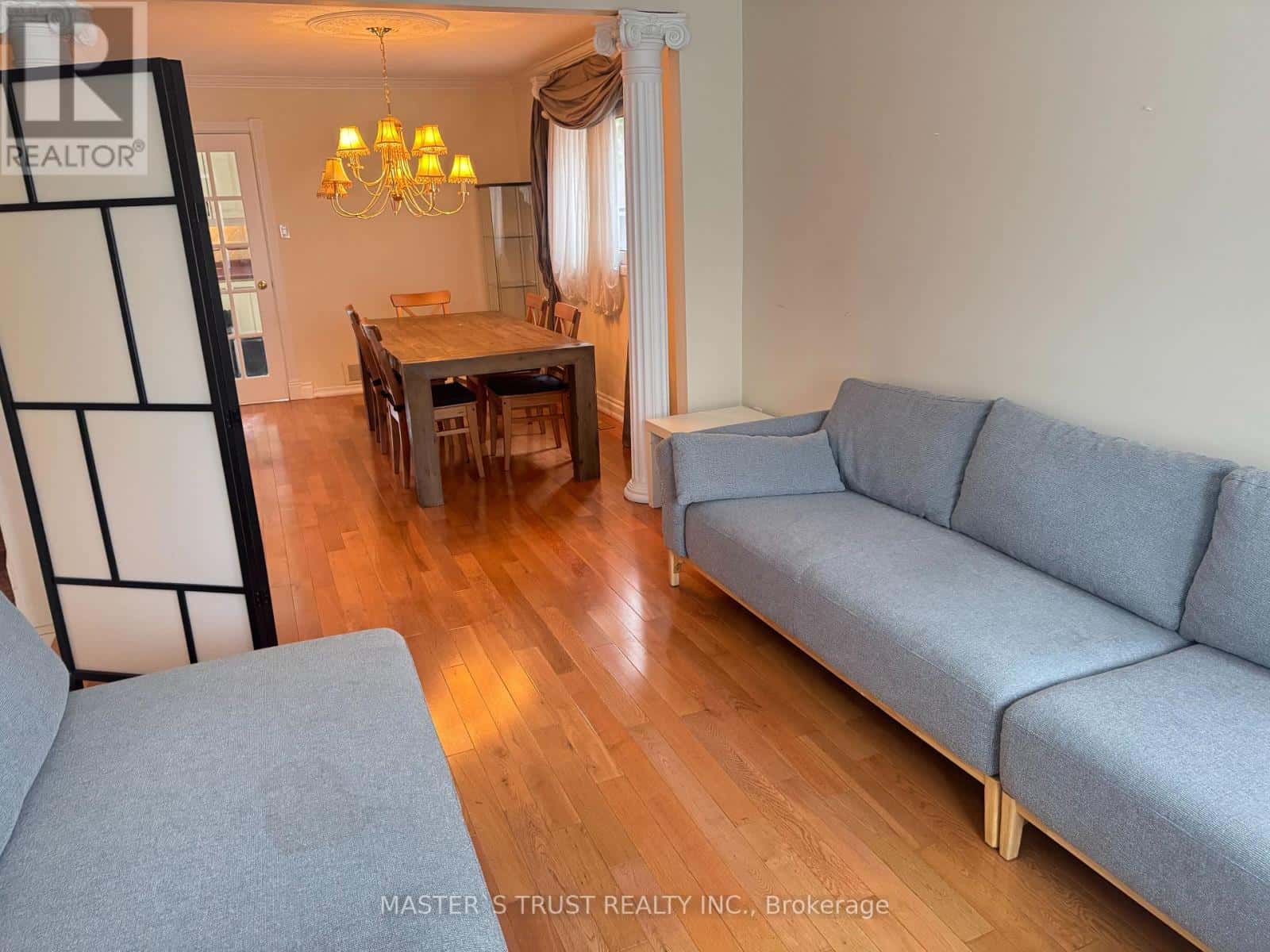 Mississauga (Hurontario) — Mississauga (Hurontario) - Photo 2 of 24