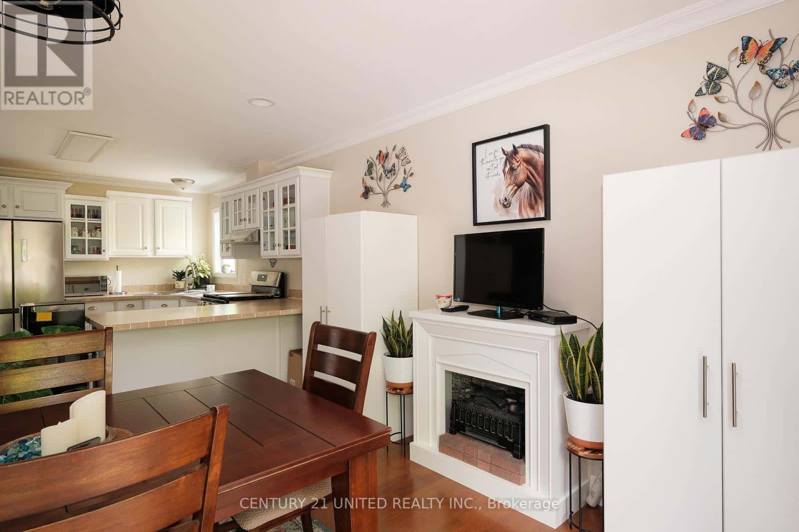 Curve Lake First Nation 35 (Curve Lake First Nation) — Curve Lake First Nation 35 (Curve Lake First Nation) - Photo 5 of 31