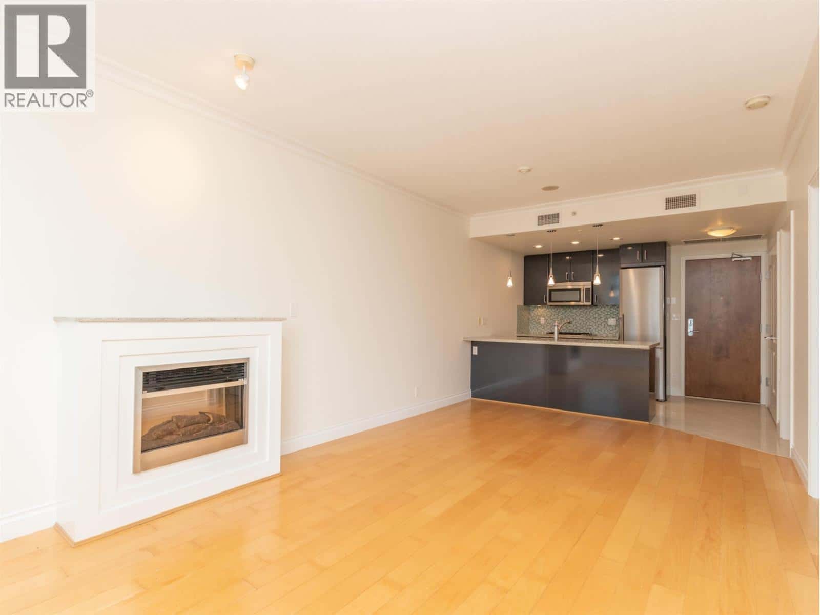 803 162 VICTORY SHIP WAY — North Vancouver - Photo 5 of 12