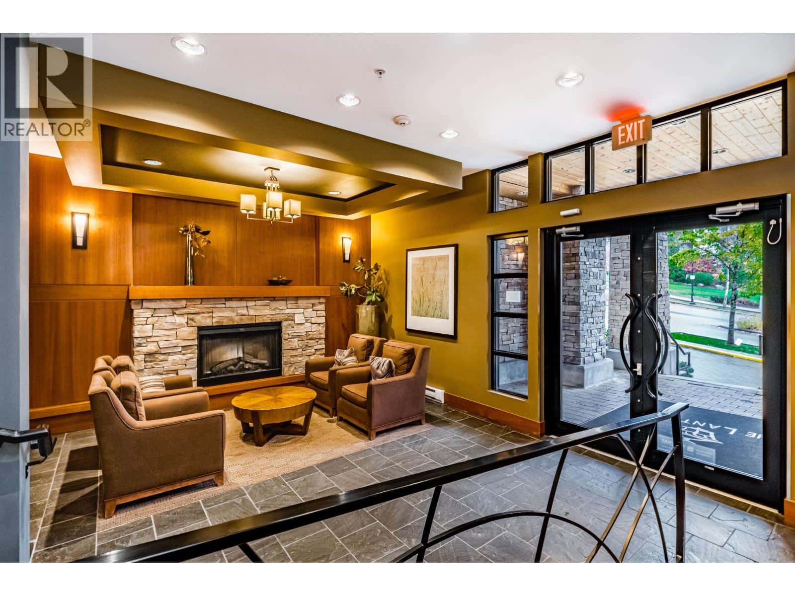 Coquitlam — Coquitlam - Photo 4 of 29