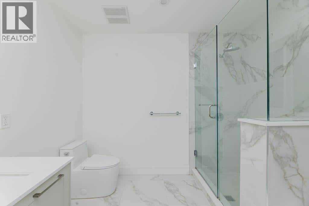 Gibsons — Gibsons - Photo 2 of 35