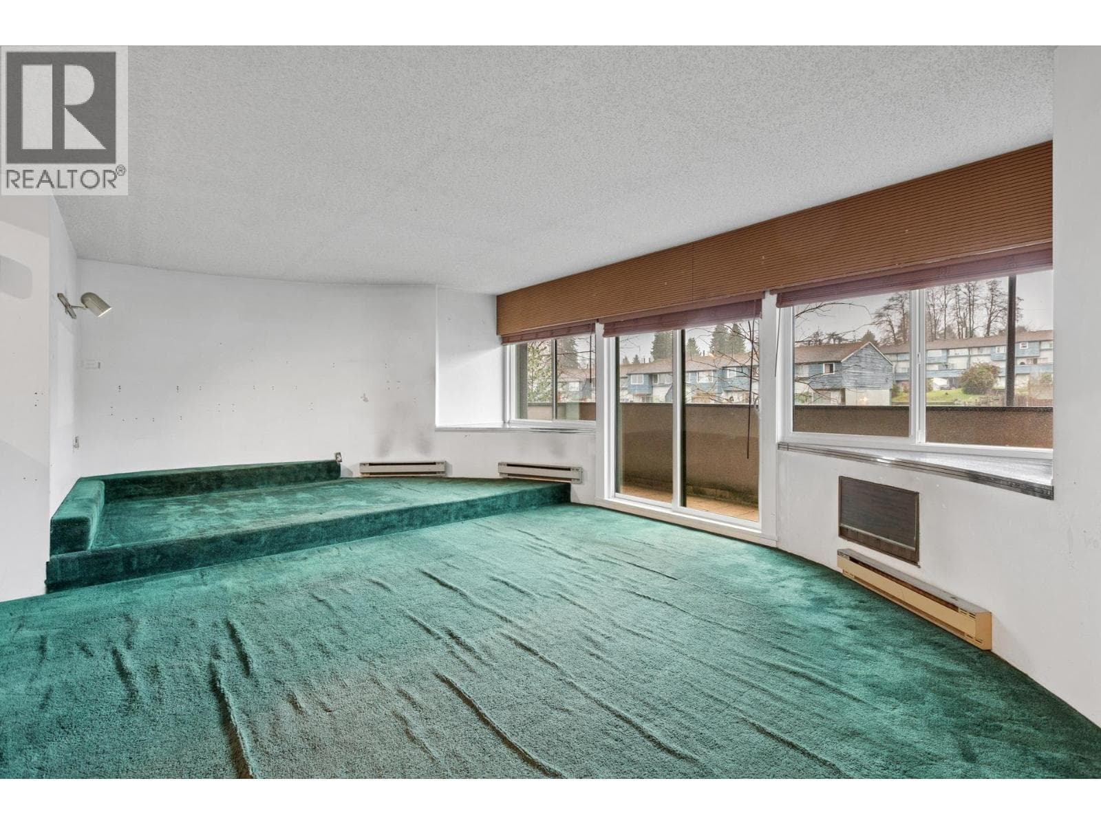 North Vancouver — North Vancouver - Main photo