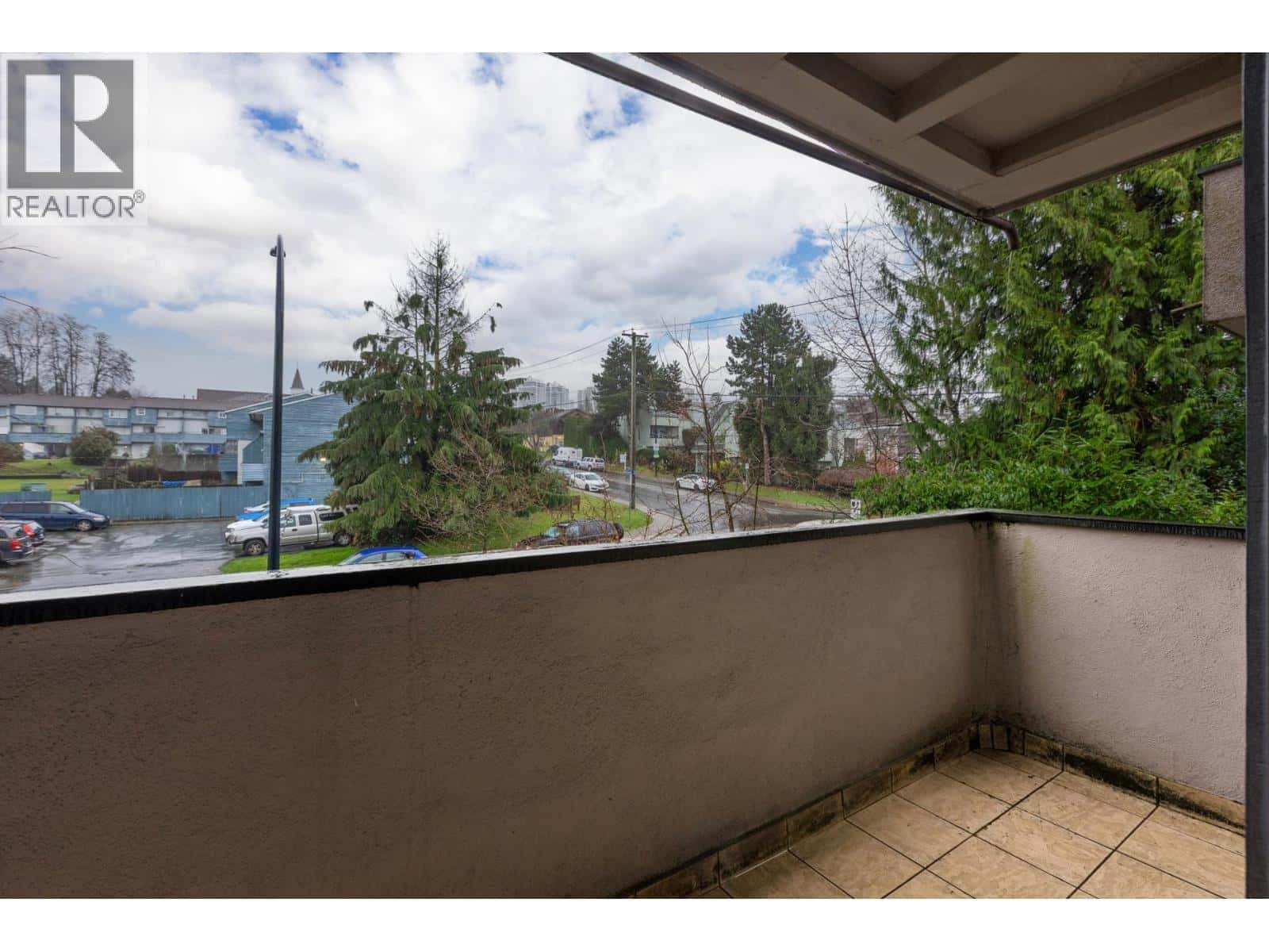 North Vancouver — North Vancouver - Photo 2 of 17