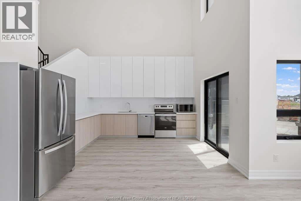 LaSalle — LaSalle - Photo 5 of 24