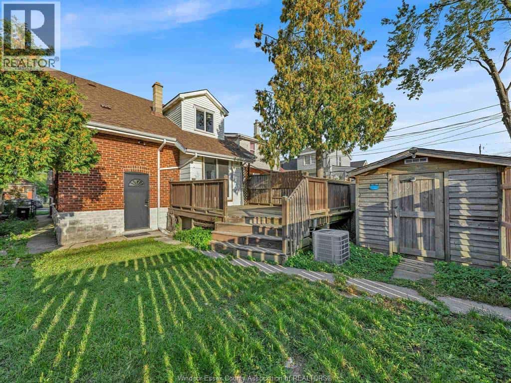 1453 Marentette — Windsor - Photo 2 of 40