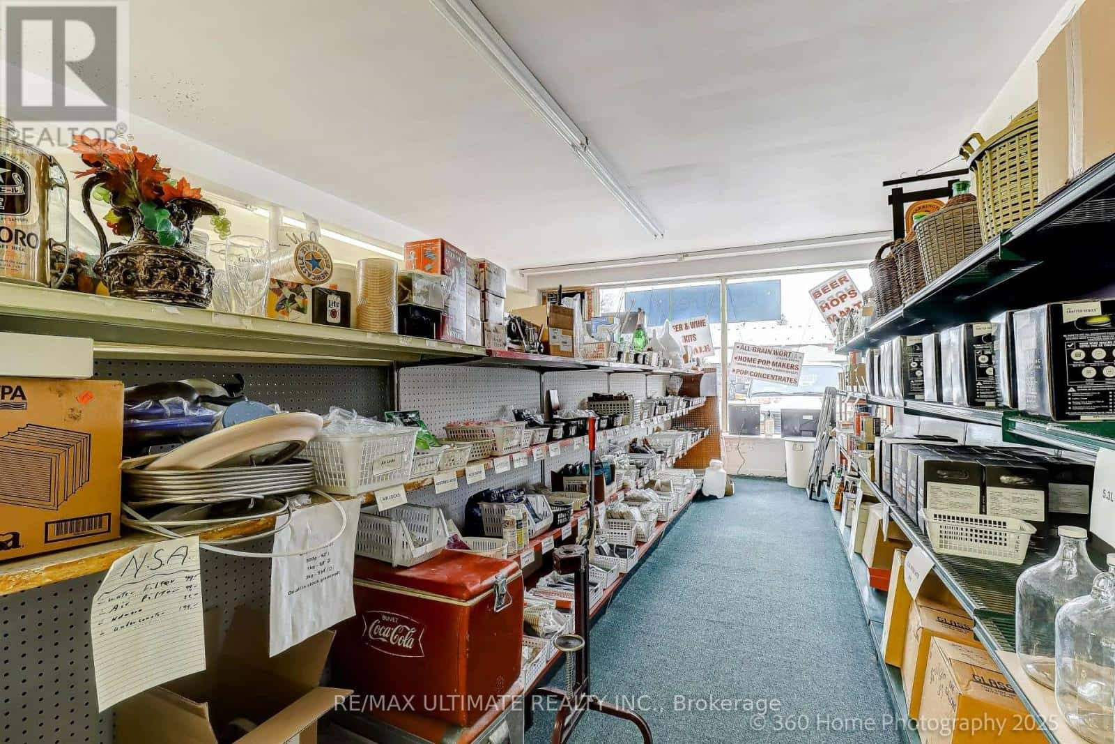 Toronto (West Hill) — Toronto (West Hill) - Photo 3 of 13