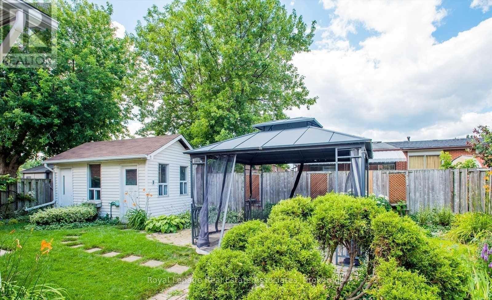 Brampton (Brampton East) — Brampton (Brampton East) - Photo 4 of 16