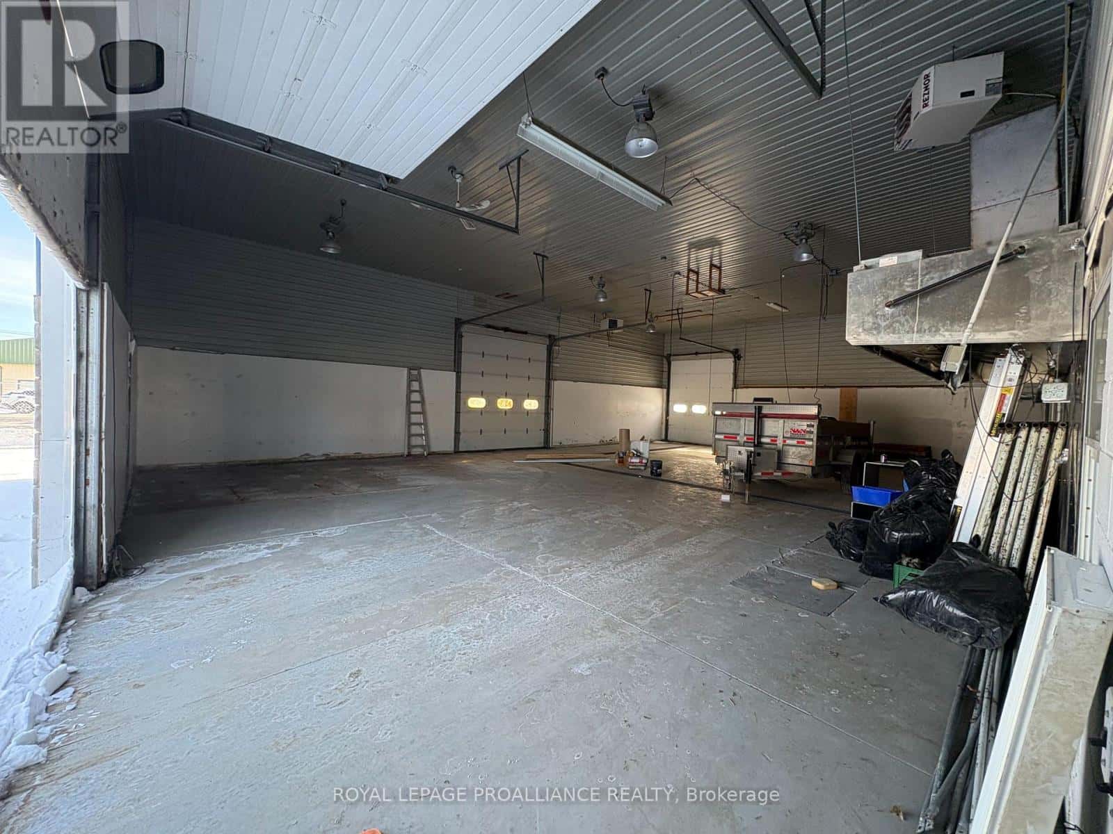 9 MCFARLAND DRIVE — Prince Edward County (Picton Ward) - Photo 3 of 5