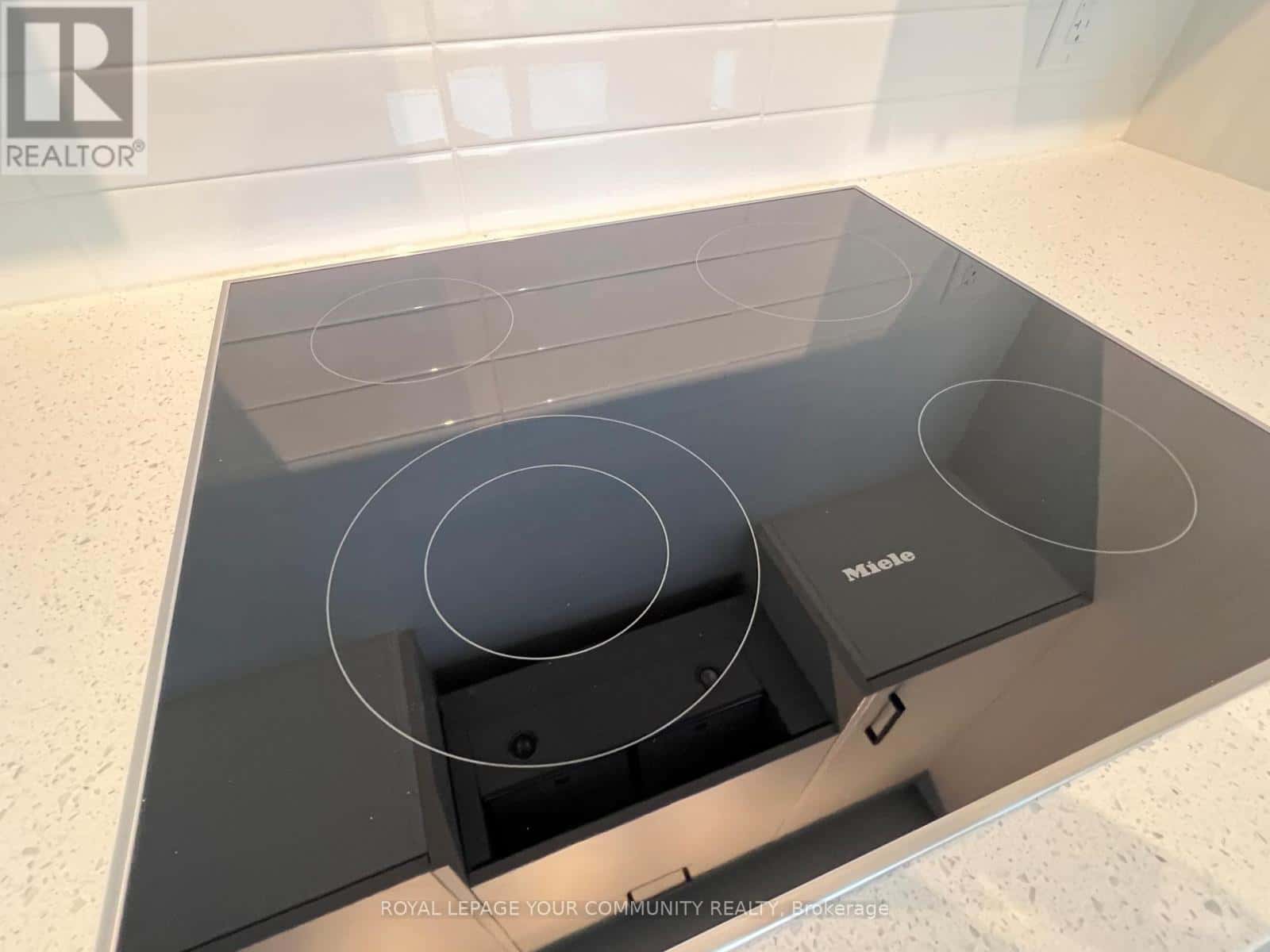 Toronto (Banbury-Don Mills) — Toronto (Banbury-Don Mills) - Photo 5 of 36