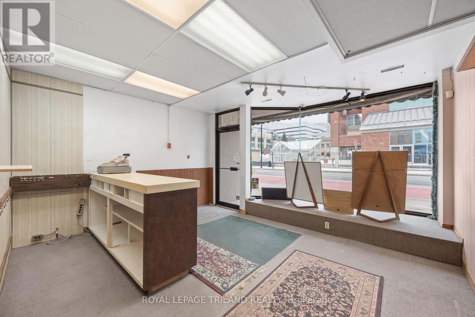 121 KING STREET — London East (East K) - Photo 5 of 18