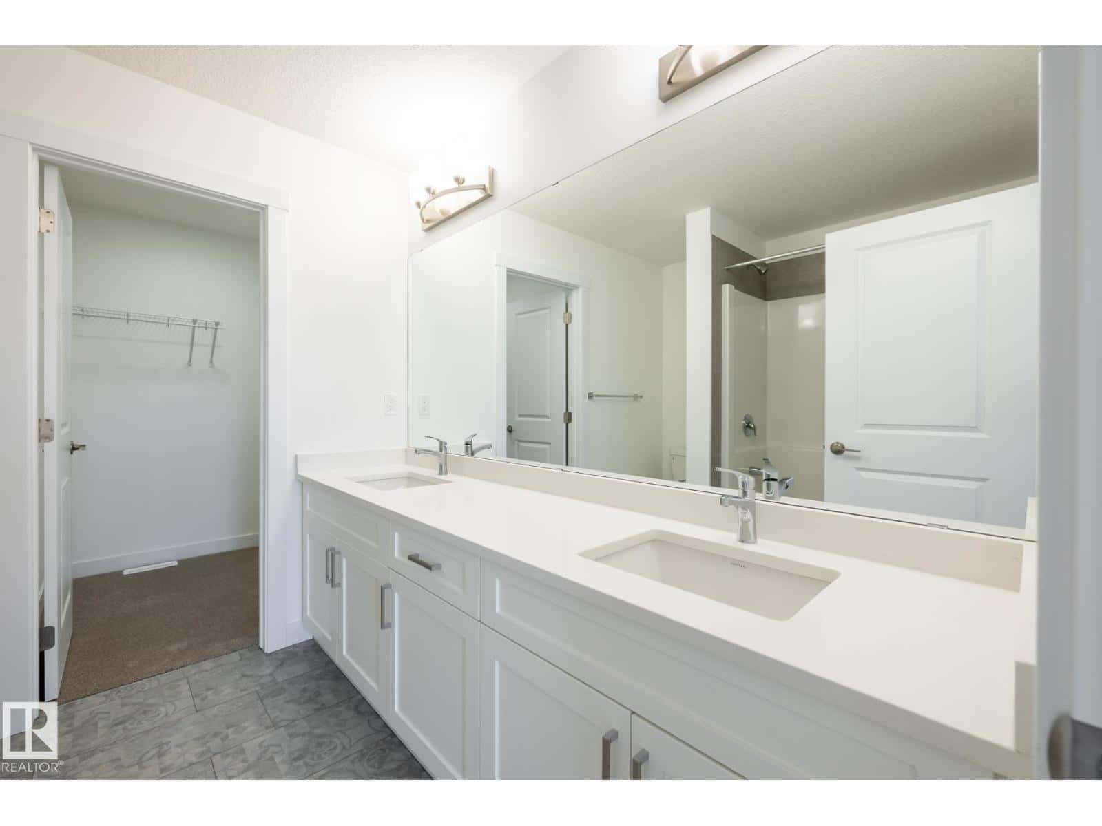 Leduc — Leduc - Photo 4 of 24