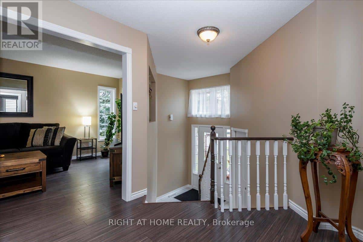 Innisfil — Innisfil - Photo 4 of 34