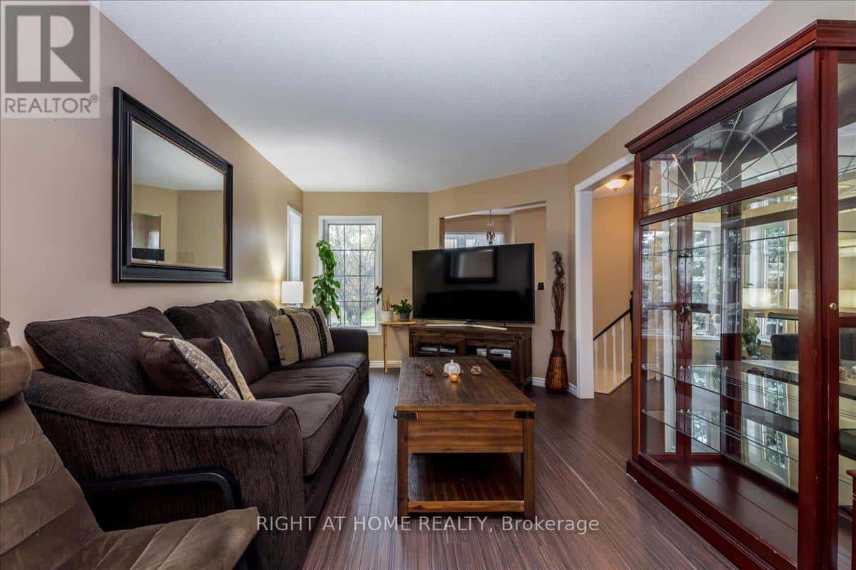 Innisfil — Innisfil - Photo 5 of 34