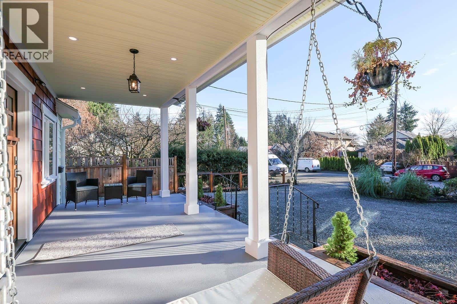 877 3rd St — Courtenay - Photo 5 of 40