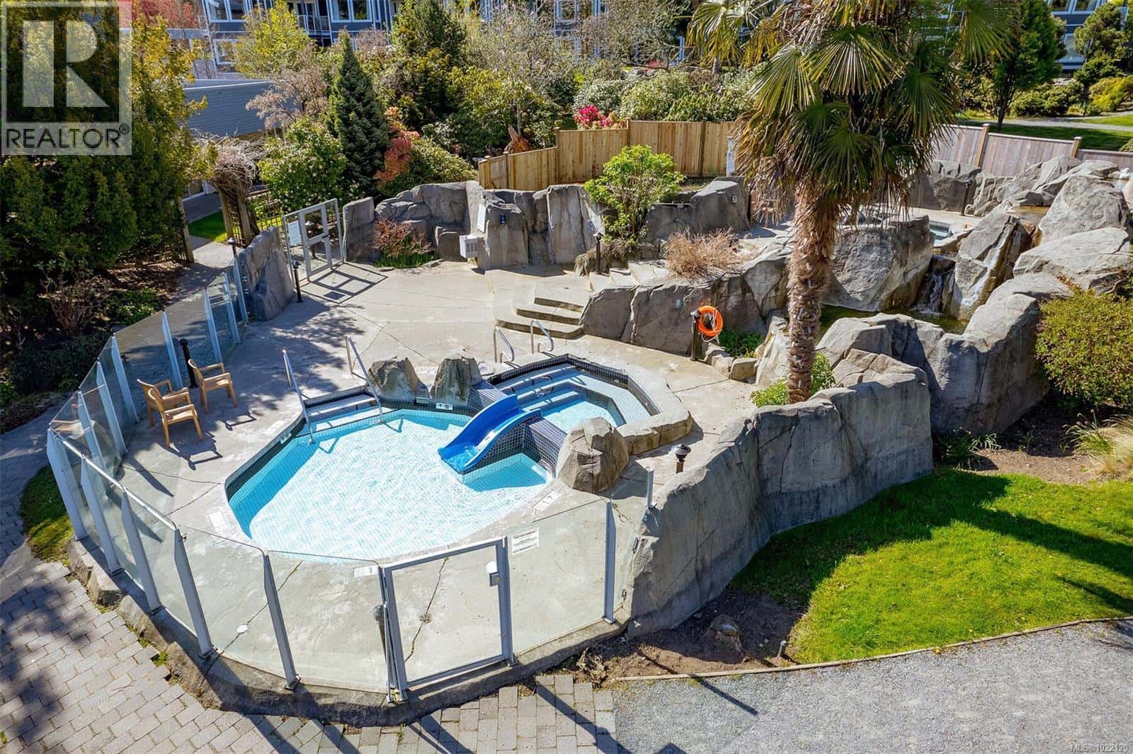 Nanoose Bay — Nanoose Bay - Photo 2 of 77