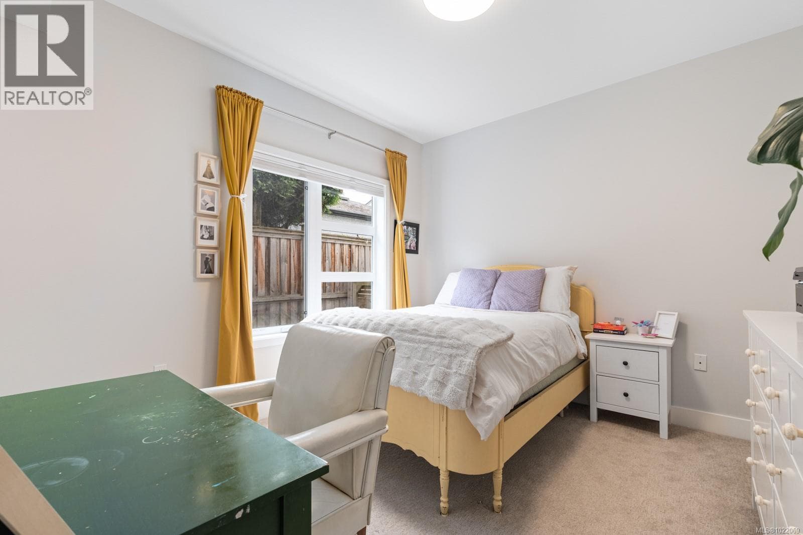 Sidney — Sidney - Main photo