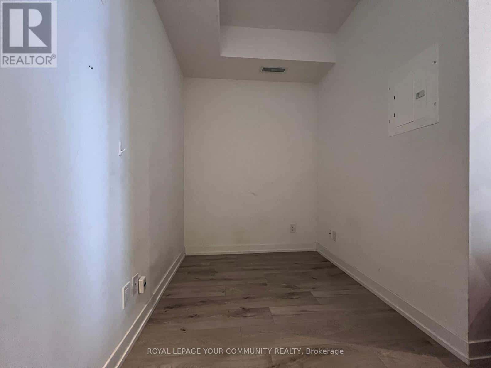 2812 - 161 ROEHAMPTON AVENUE — Toronto (Mount Pleasant West) - Photo 4 of 29