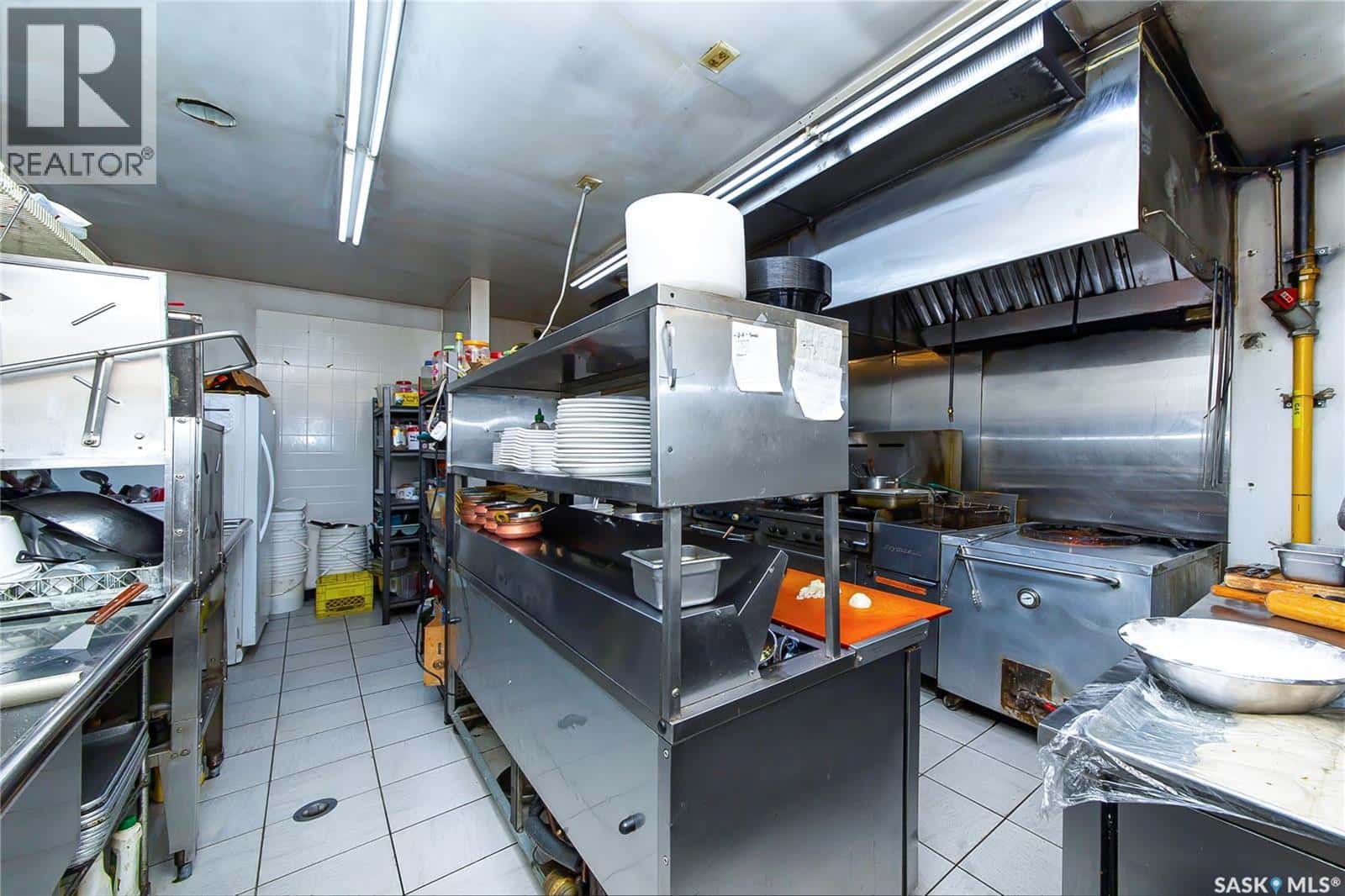 Saskatoon — Saskatoon - Photo 4 of 32