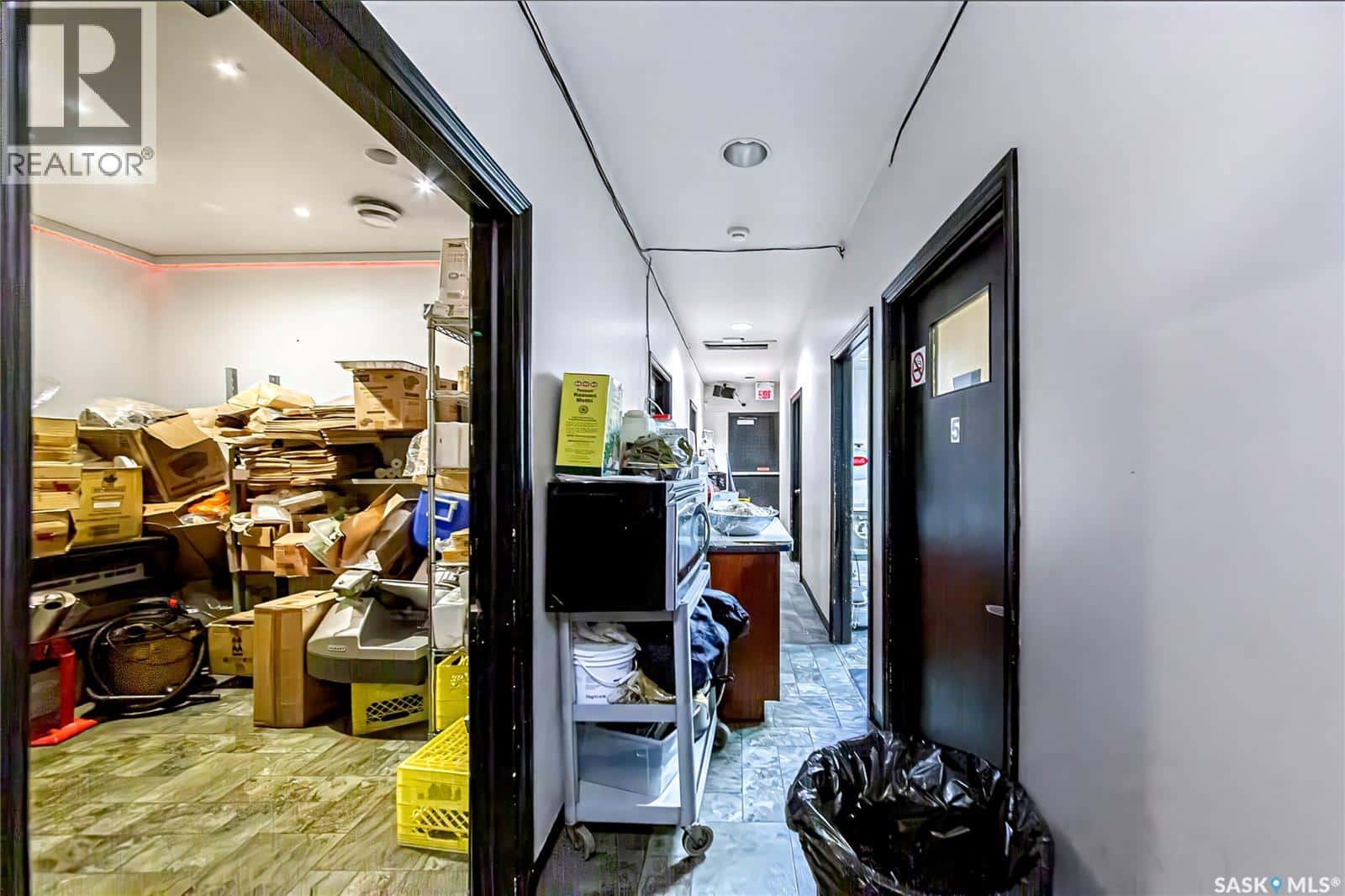 Saskatoon — Saskatoon - Photo 3 of 32