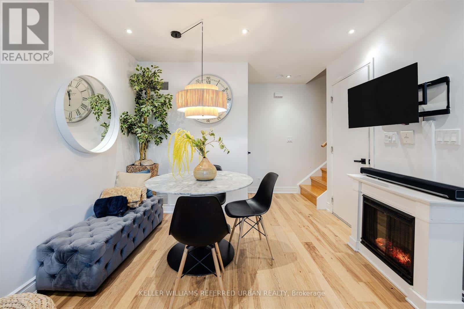 Mississauga (City Centre) — Mississauga (City Centre) - Photo 4 of 26