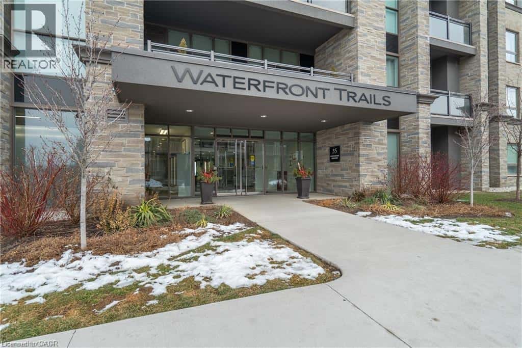 Stoney Creek — Stoney Creek - Photo 2 of 28