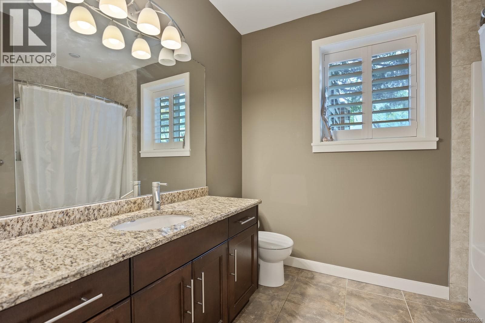 Courtenay — Courtenay - Main photo